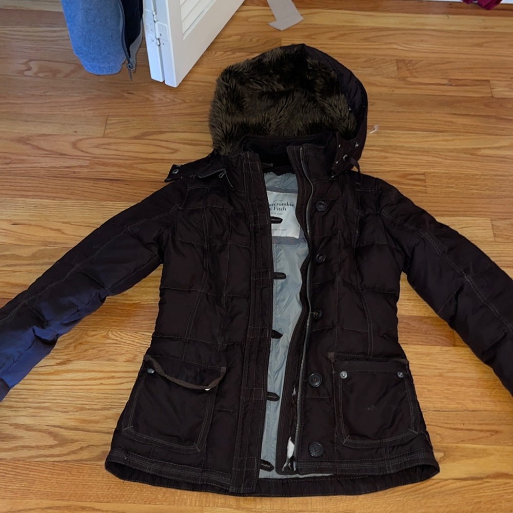 Gorgeous chocolate brown A&F winter coat